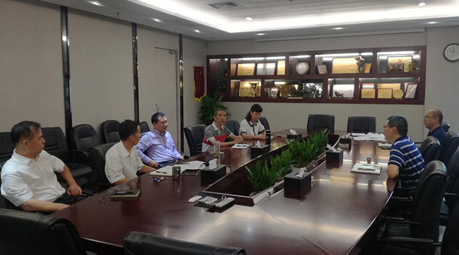 集團黨總支召開(kāi)理論學(xué)習中心組擴大會(huì )議